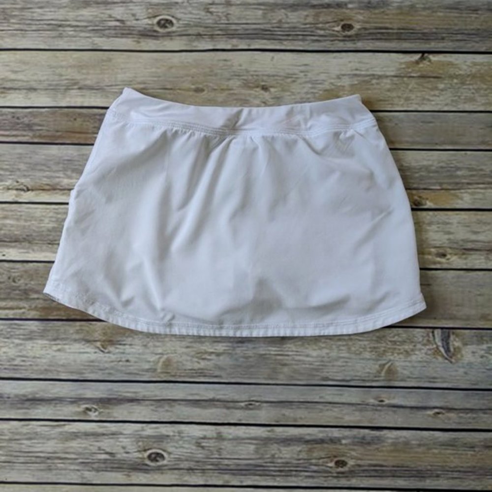 Under Armour Youth Medium White Heat Gear Skort - Picture 7 of 8